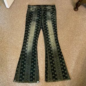 Boho Bellbottoms jeans with great stripe size 3/4